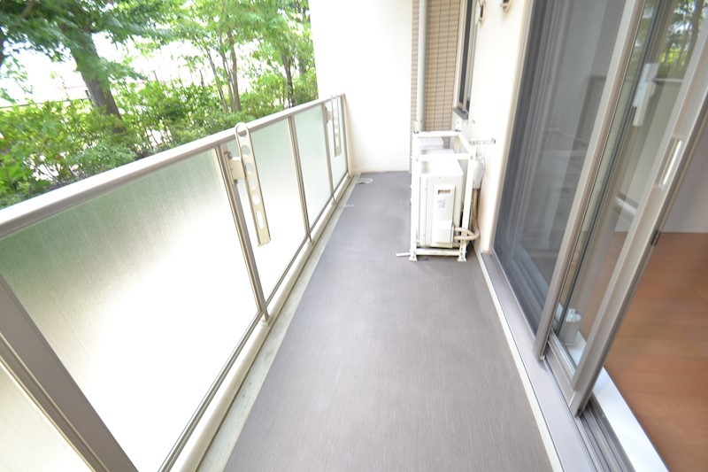 プライムメゾン武蔵野の杜 ベランダ