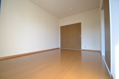 オリンピアＢ ベッドルーム