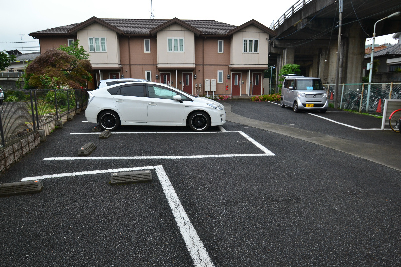 ボヌール 駐車場