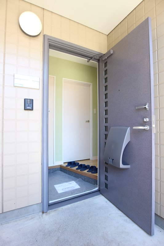 クエールコート 玄関