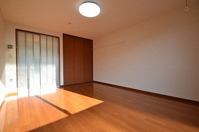 ソレーユＢ ベッドルーム