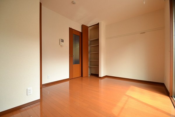 ファミールメゾン リビング