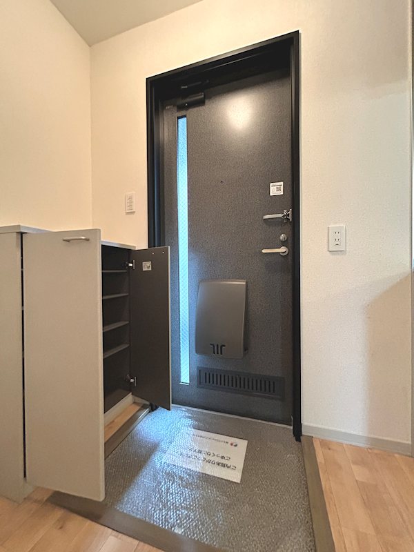 サニーハイム 玄関