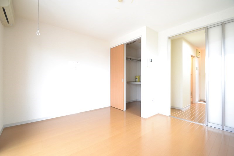 コンフォール ベッドルーム