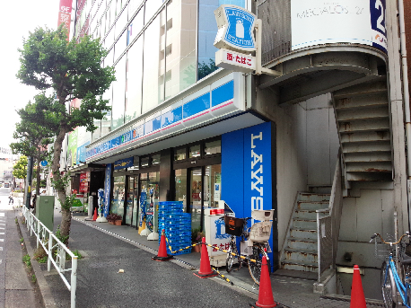 ローリングヒルズ コンビニ