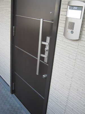 プラナスノーブル 玄関