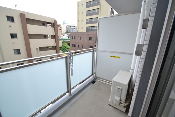 シャーメゾンステージ日野 ベランダ