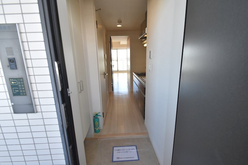 シャーメゾンステージ日野 玄関