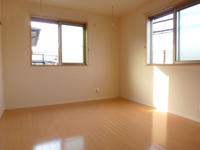 ルミエール豊田 ベッドルーム