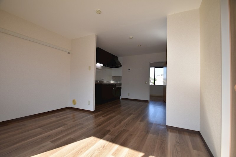 ファミーカルム リビング