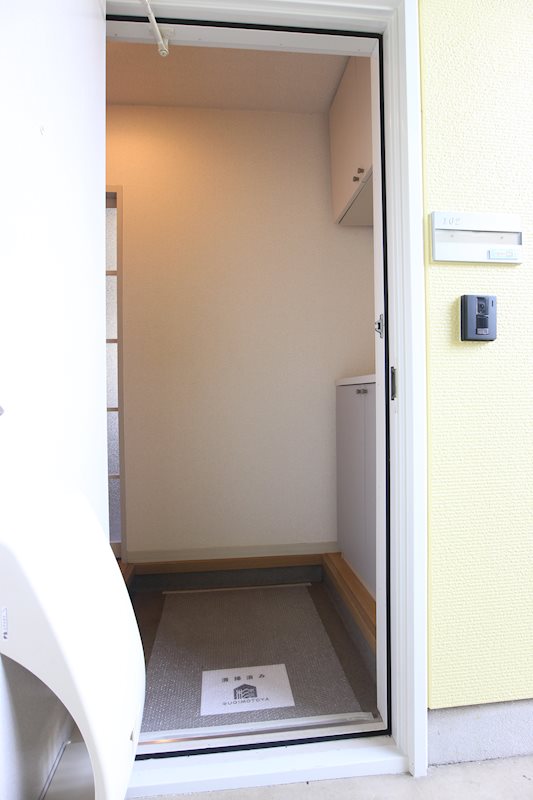 サントゥールＡ 玄関