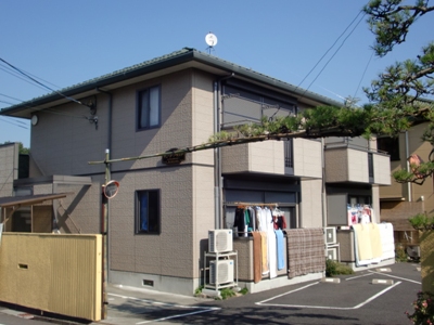 南向き、陽当たりの良いお部屋です！全室照明付き！
