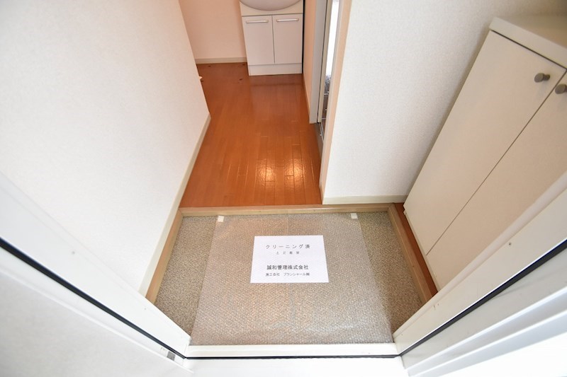 サントゥールB 玄関