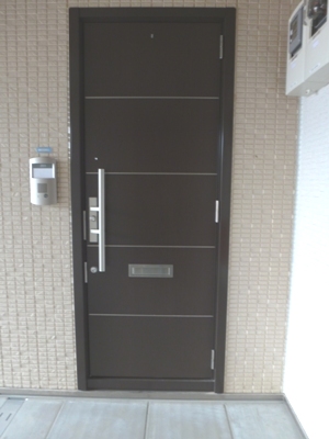 Ⅷ番館 玄関