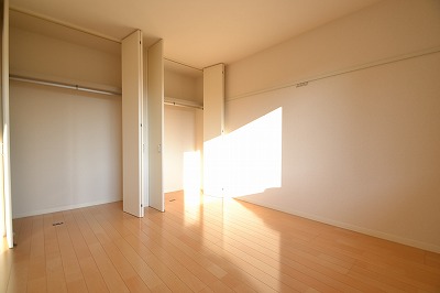 グレンツェ・アヴニールＡ ベッドルーム