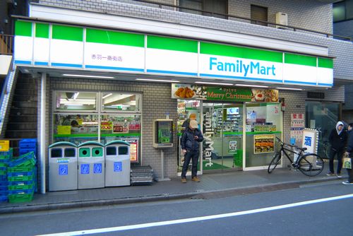 フジハイコート コンビニ
