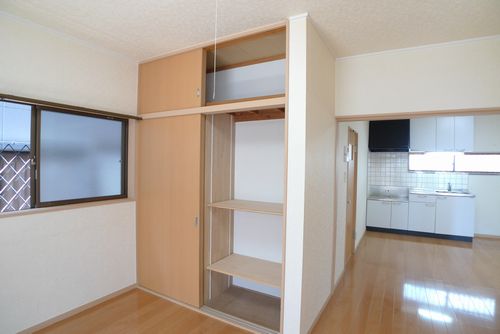 サニーコート 収納
