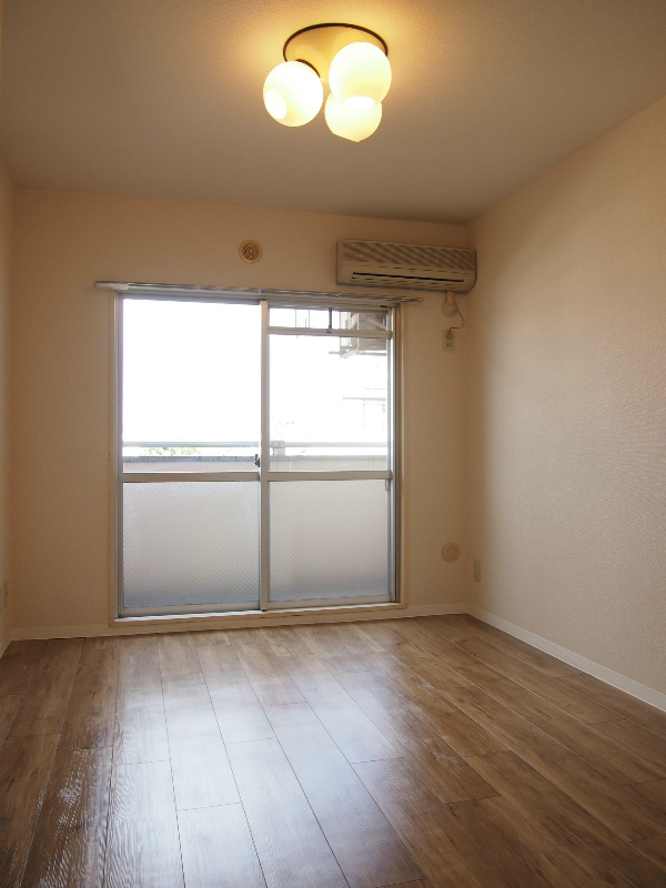 ユースフル祐天寺Ⅱ リビング