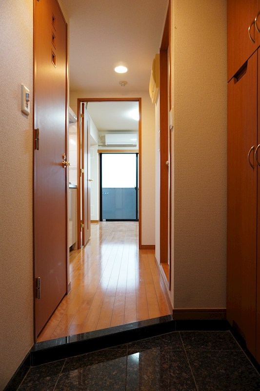 ルーブル学芸大学五番館 玄関