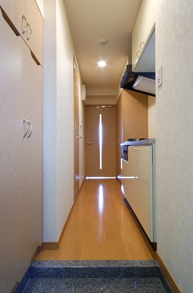 ルーブル下北沢弐番館 玄関