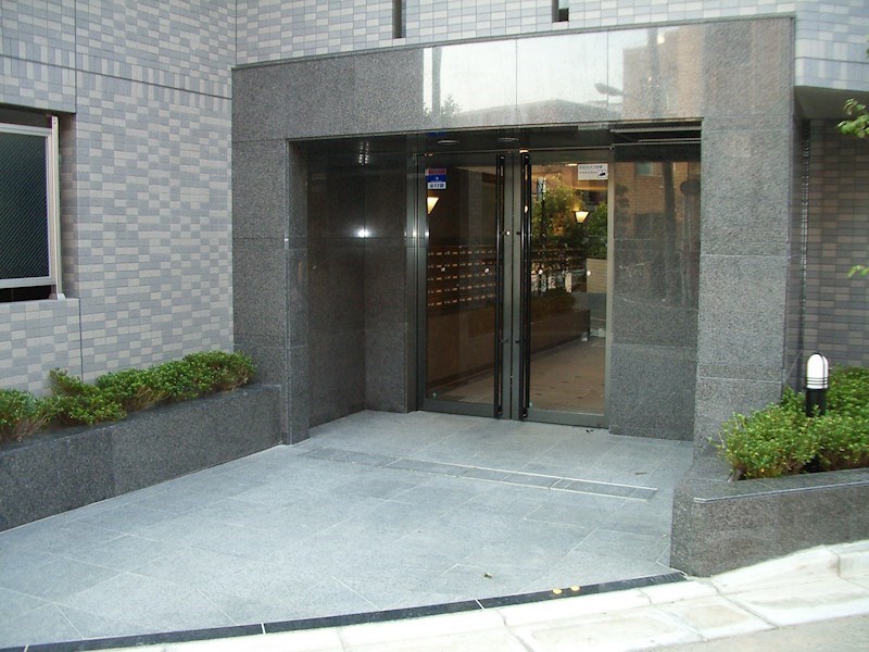 ルーブル中野弥生町 エントランス