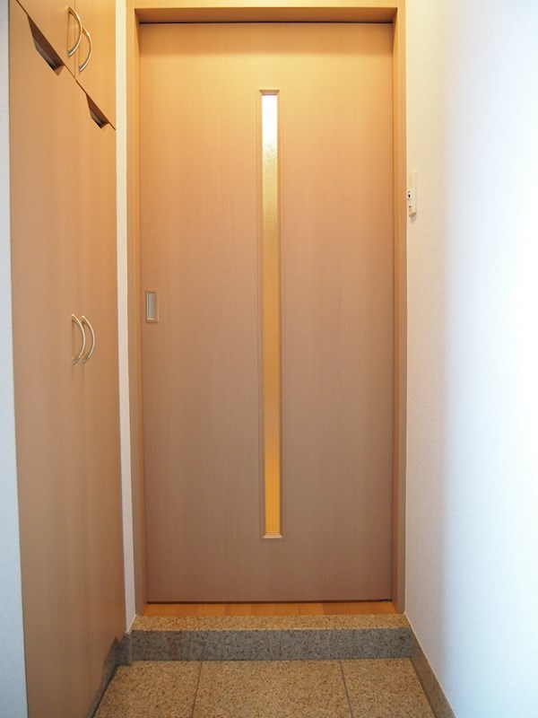 ルーブル大森六番館 玄関