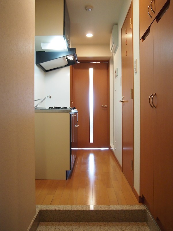 ルーブル上池台弐番館 玄関
