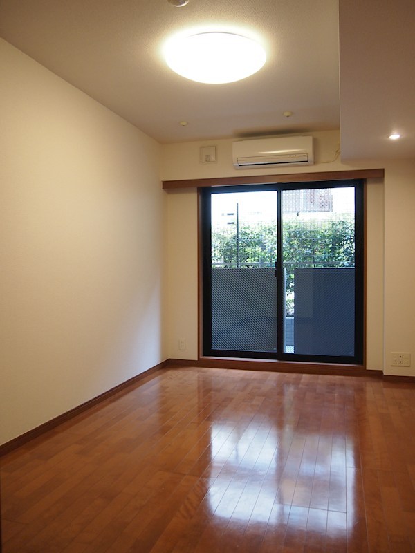 ルーブル早稲田六番館 ベッドルーム