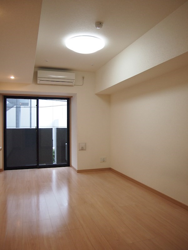 ルーブル明大前 リビング