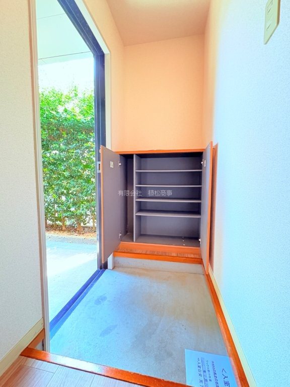 カサベルデ 玄関