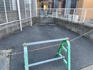 メゾンウィズＢ 駐車場