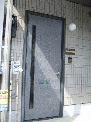 コーポアミ 玄関