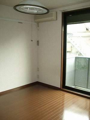 ハイツリーベ リビング