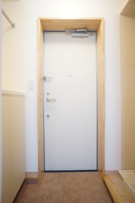 信友マンション 玄関