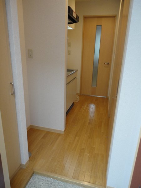 ジュネス駒沢 玄関