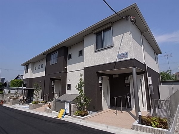 グランドゥール・A・T 外観