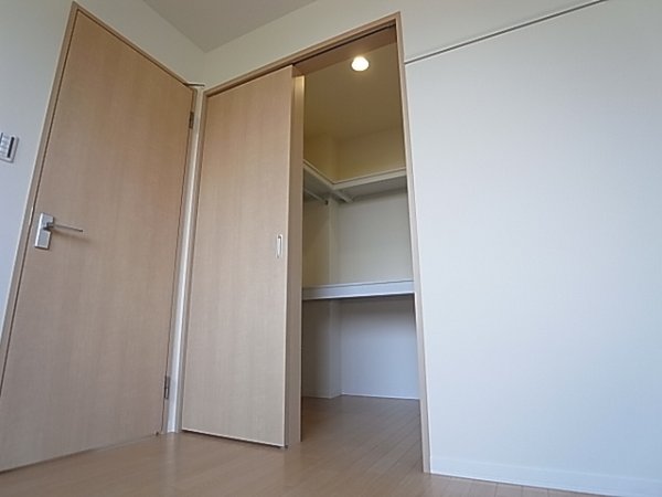 グランドゥール・A・T 収納