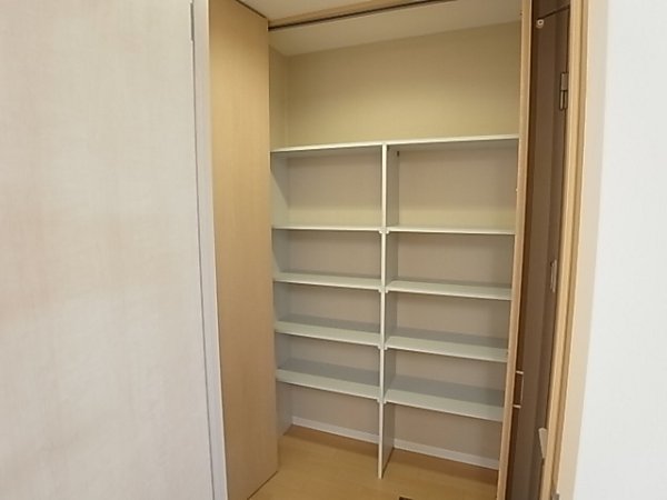 グランドゥール・A・T 収納
