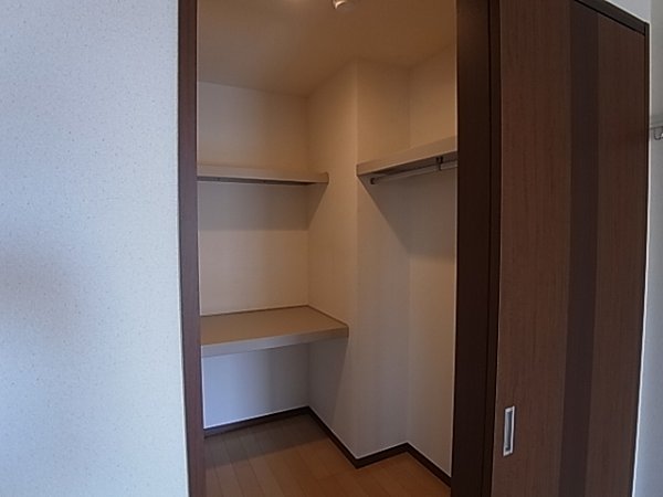 クレアランド 収納