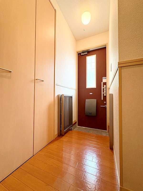 コントゥール 玄関
