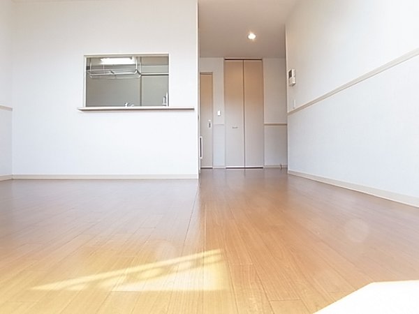 コントゥール リビング
