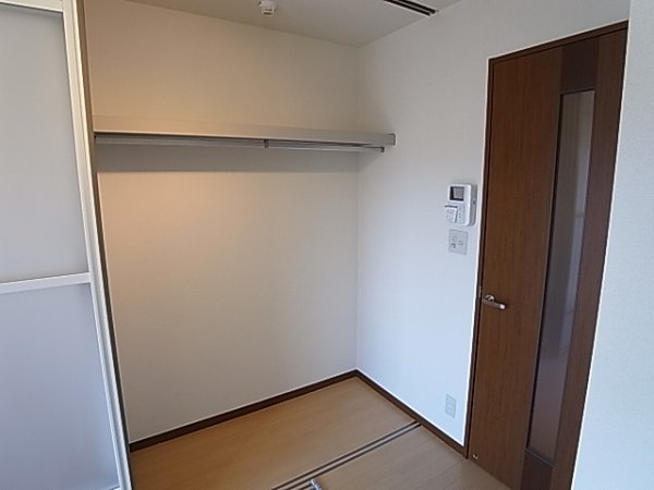 ヴァン　キャトル 収納