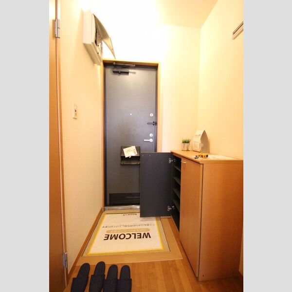 クレール新柏B 玄関