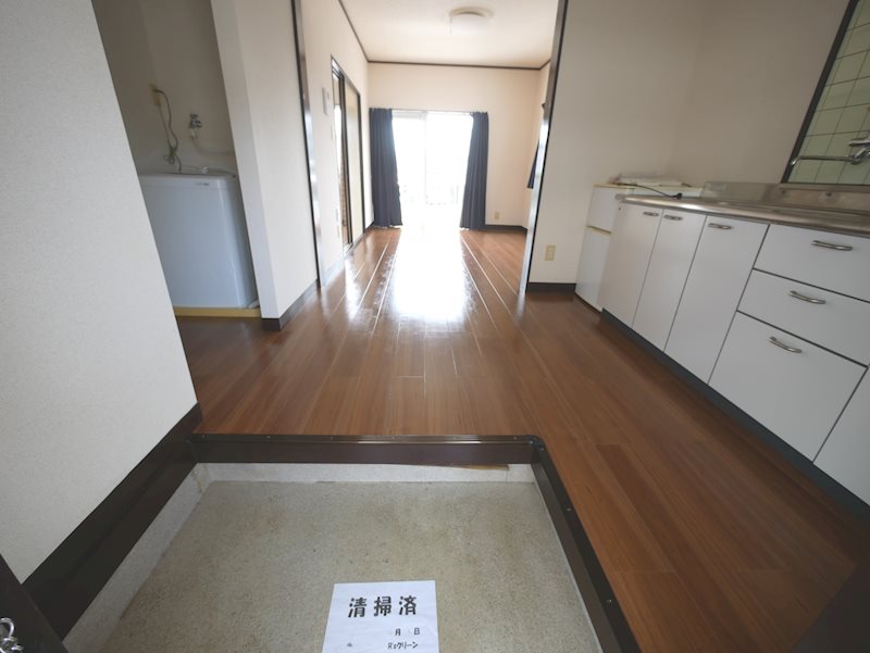 メゾン澤畑 玄関