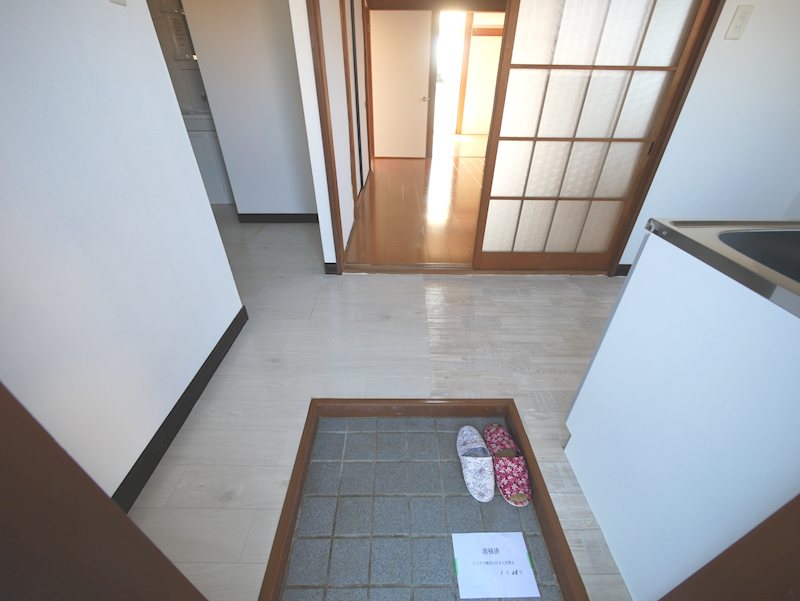 平成ハイツ 玄関