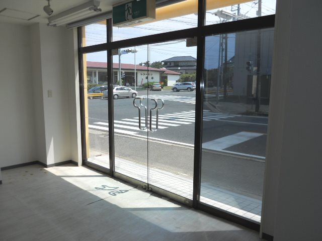 アーバンビル 玄関