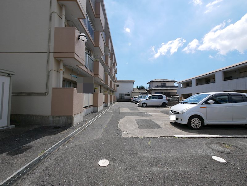 臨港ハイツ 駐車場