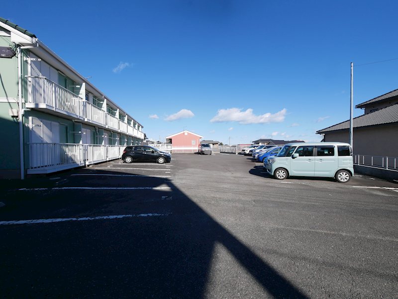 ディアコート美かの 駐車場