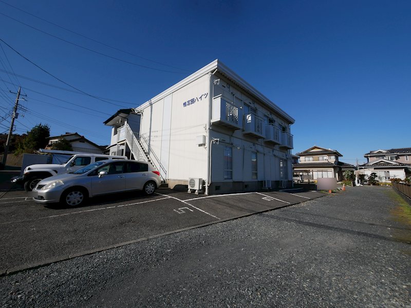 鴨志田ハイツ 駐車場