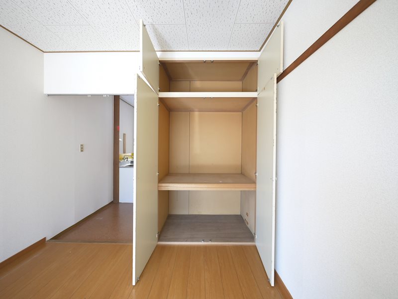 コーポいづみ 収納